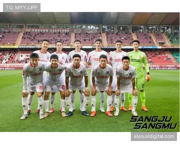 欧冠主题五人制足球赛在欧洲八座城市同步开赛